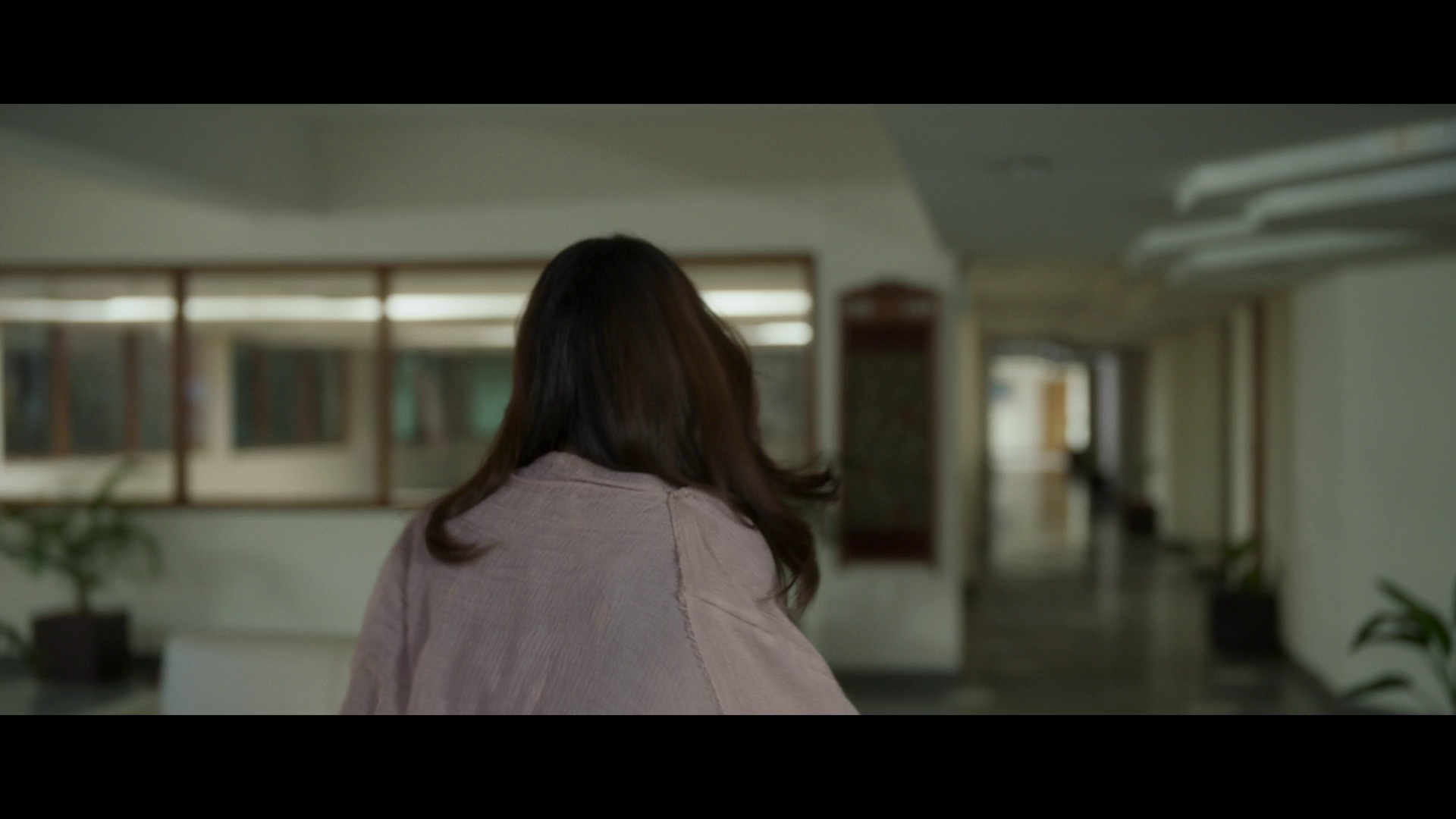 图片[5]-[夸克下载][万里归省][WEB-MKV/11.5G][中文字幕][4K-2160P][2025最新]-影音屋