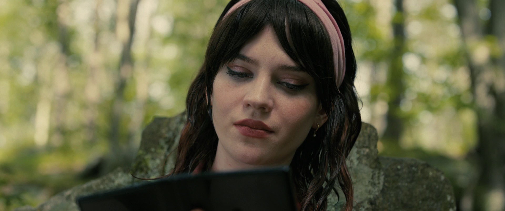 图片[5]-[夸克下载][完美伴侣][WEB-MKV/17.4G][英语中字][4K-2160P][DV.HDR][新片上线·高分惊悚悬疑片]-影音屋