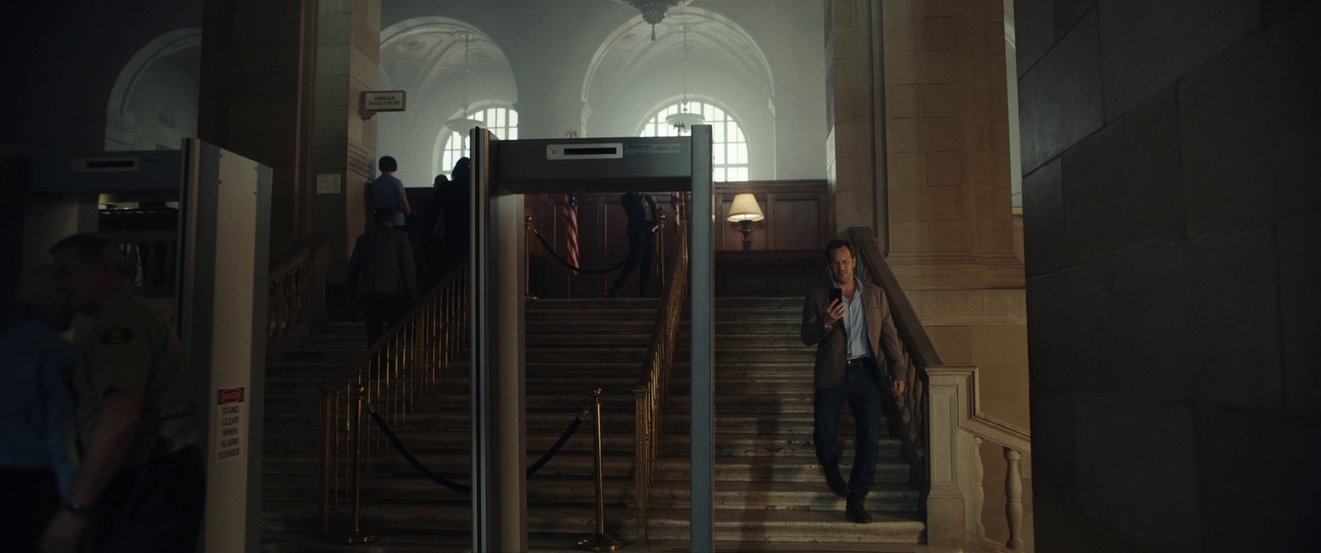 图片[3]-[夸克下载][月球陨落][WEB-MKV/15.7G][英语中字][4K-2160P][大制作科幻]-影音屋