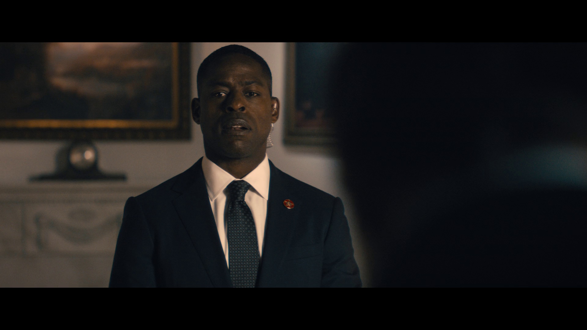 图片[3]-[夸克下载][极乐凶间][全8集][WEB-MKV/38.3G][英语中字][4K-2160P][HDR][热剧完结]-影音屋