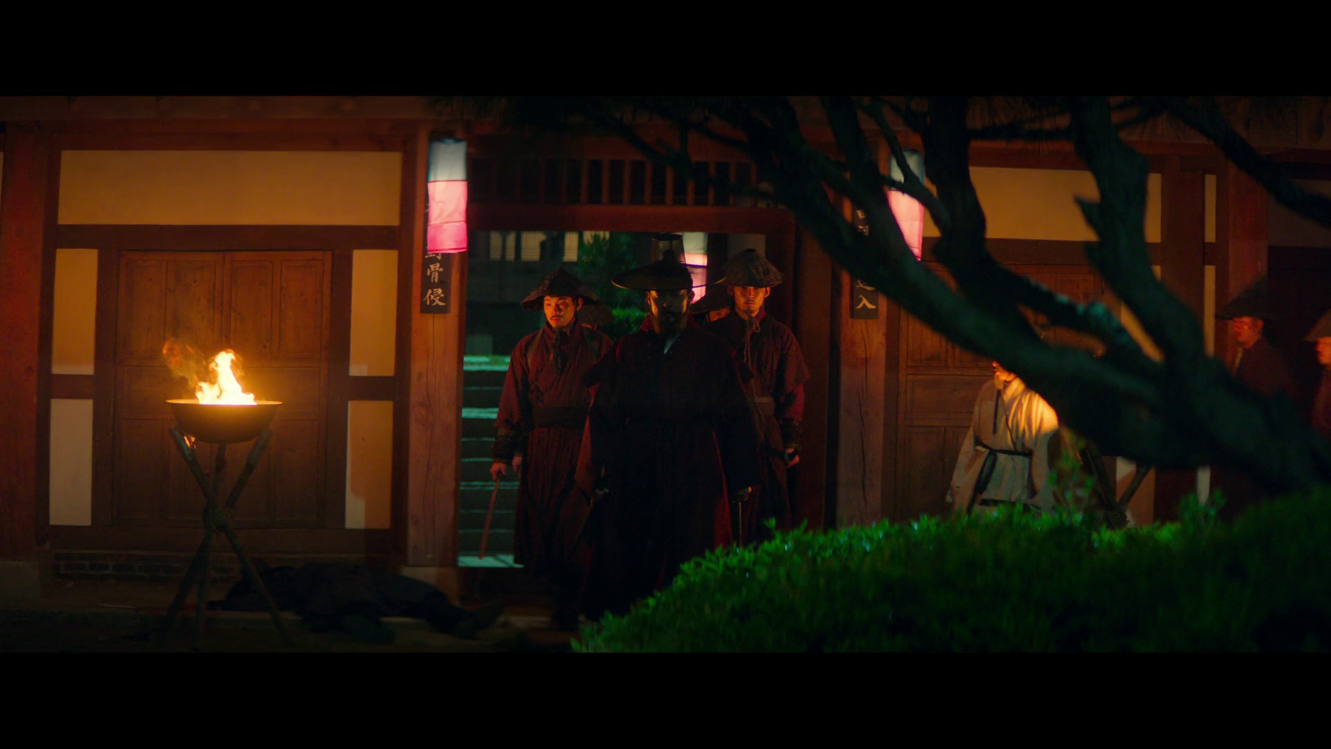 图片[4]-[夸克下载][吞金][全11集][WEB-MKV/24.4G][简繁英字幕][1080P][2025最新]-影音屋