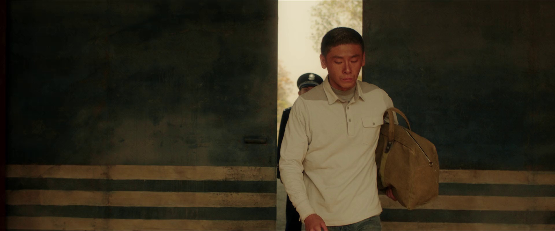 图片[3]-[夸克下载][风中的火焰][全24集][WEB-MKV/29.1G][国语中字][4K-2160P][王景春领衔 超前点映完结]-影音屋