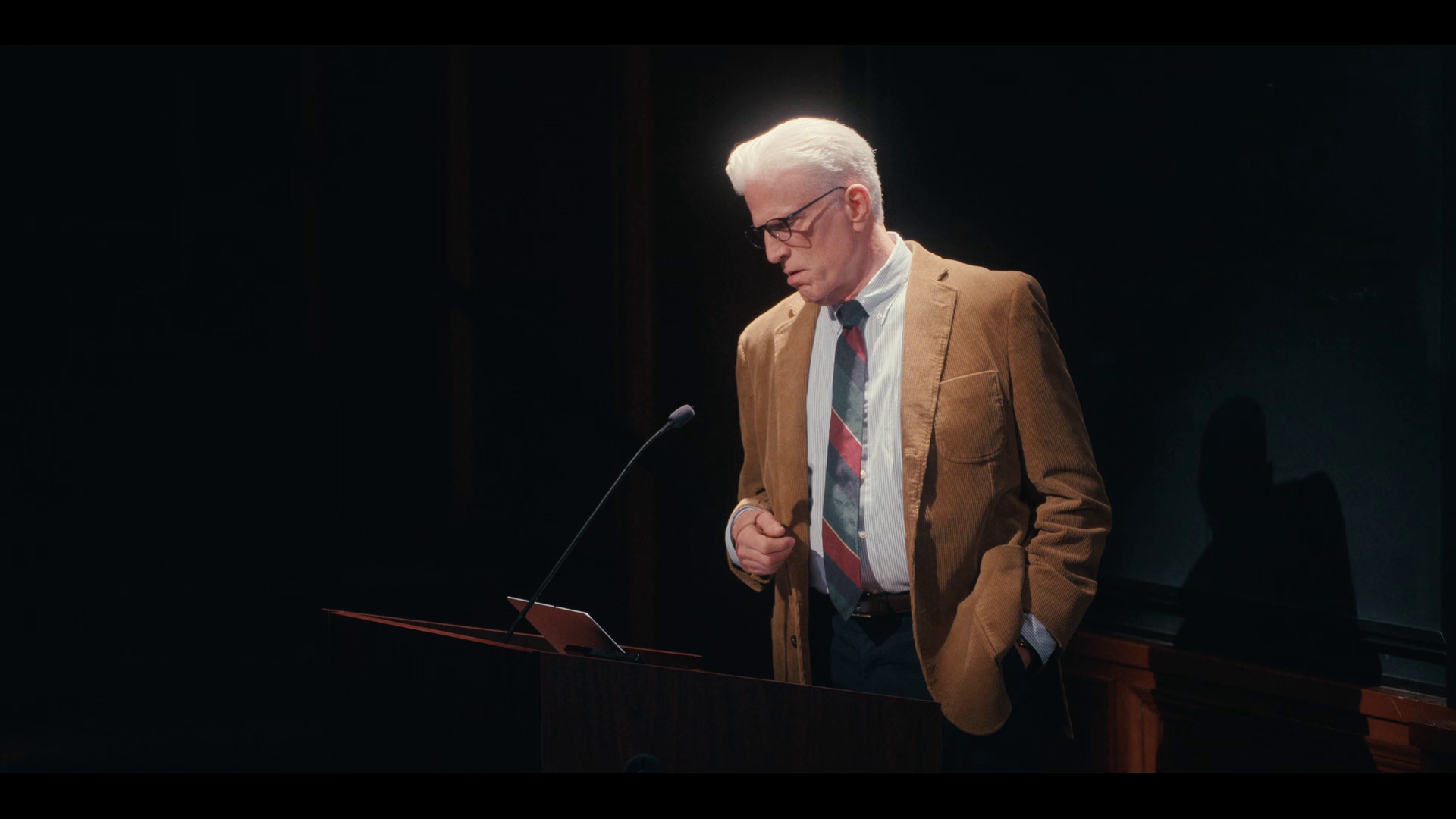 图片[7]-[夸克下载][新手老卧底][全8集][WEB-MKV/13G][英语中字][1080P][Netflix 最新犯罪喜剧]-影音屋