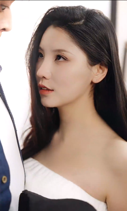 图片[2]-[夸克下载][小凡的快活生活][全30集][WEB-MP4/0.7G][国语中字][1080P][最新擦边下架短剧]-影音屋