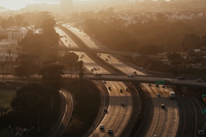 图片[2]-[夸克下载][美国谋杀故事：杀妻疑云][全3集][WEB-MP4/5.7GB][英语中字][1080P]-影音屋