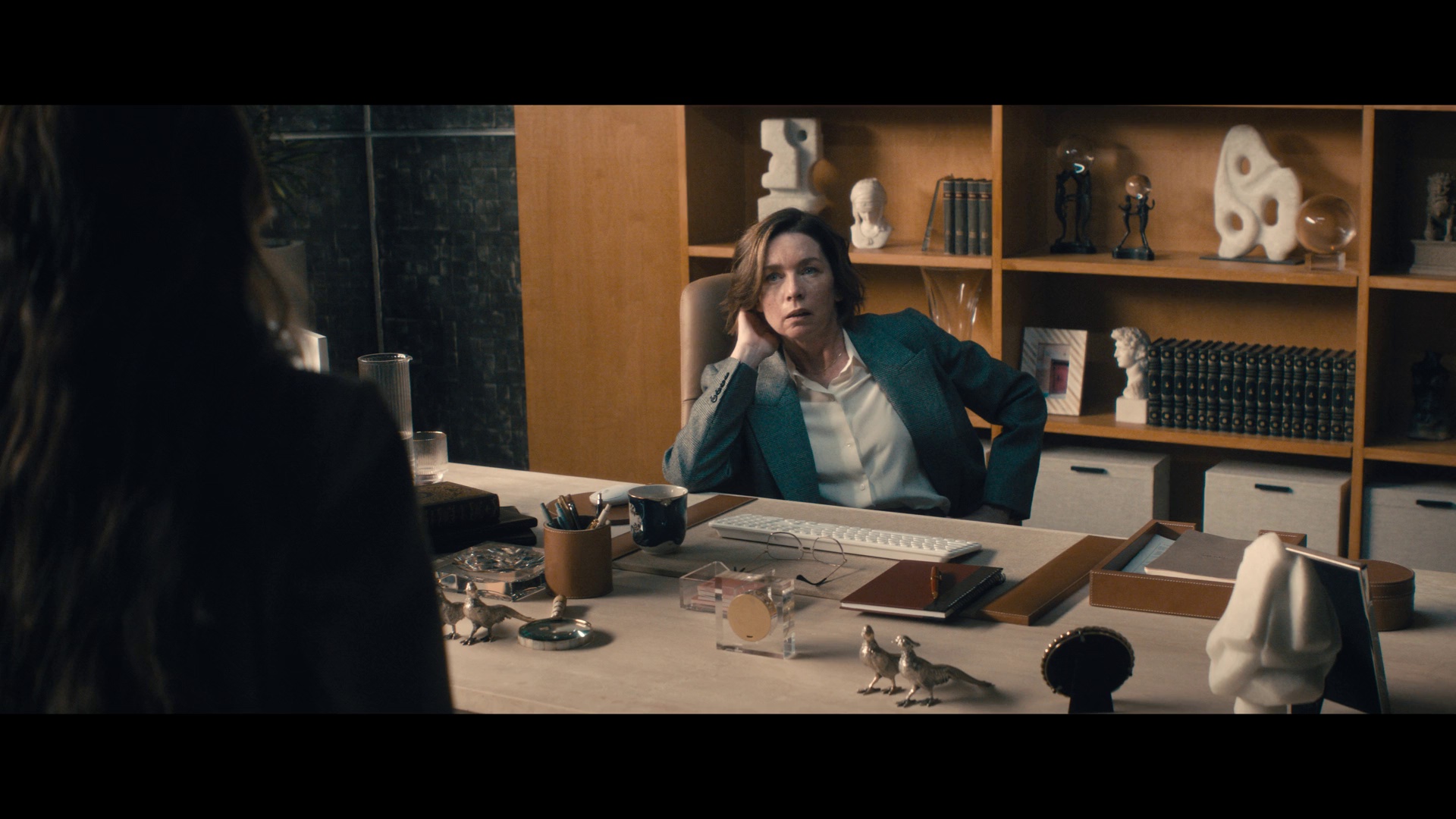 图片[7]-[夸克下载][极乐凶间][全8集][WEB-MKV/38.3G][英语中字][4K-2160P][HDR][热剧完结]-影音屋