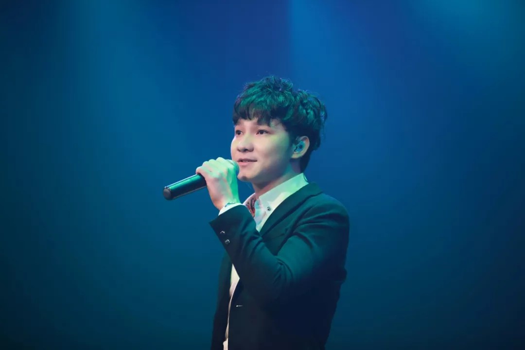 钟明秋《钟明秋歌曲合集》[合集][MP3][329MB]-影音屋