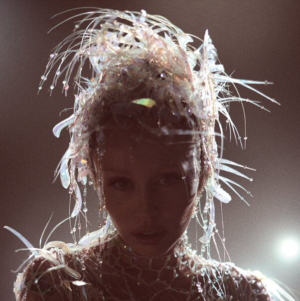 Miley Cyrus《Something Beautiful》[ALAC][1.4G]-影音屋