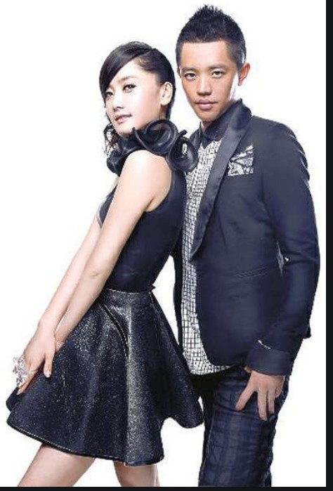 凤凰传奇《凤凰传奇歌曲合集》[FLAC/分轨][3.7G]-影音屋