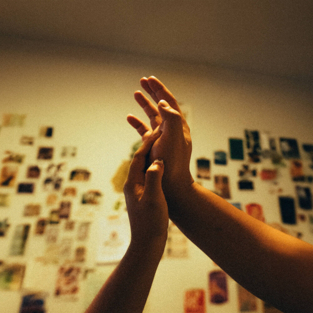 moon tang《外星人接我们回去》[320K/MP3][18.79MB]-影音屋