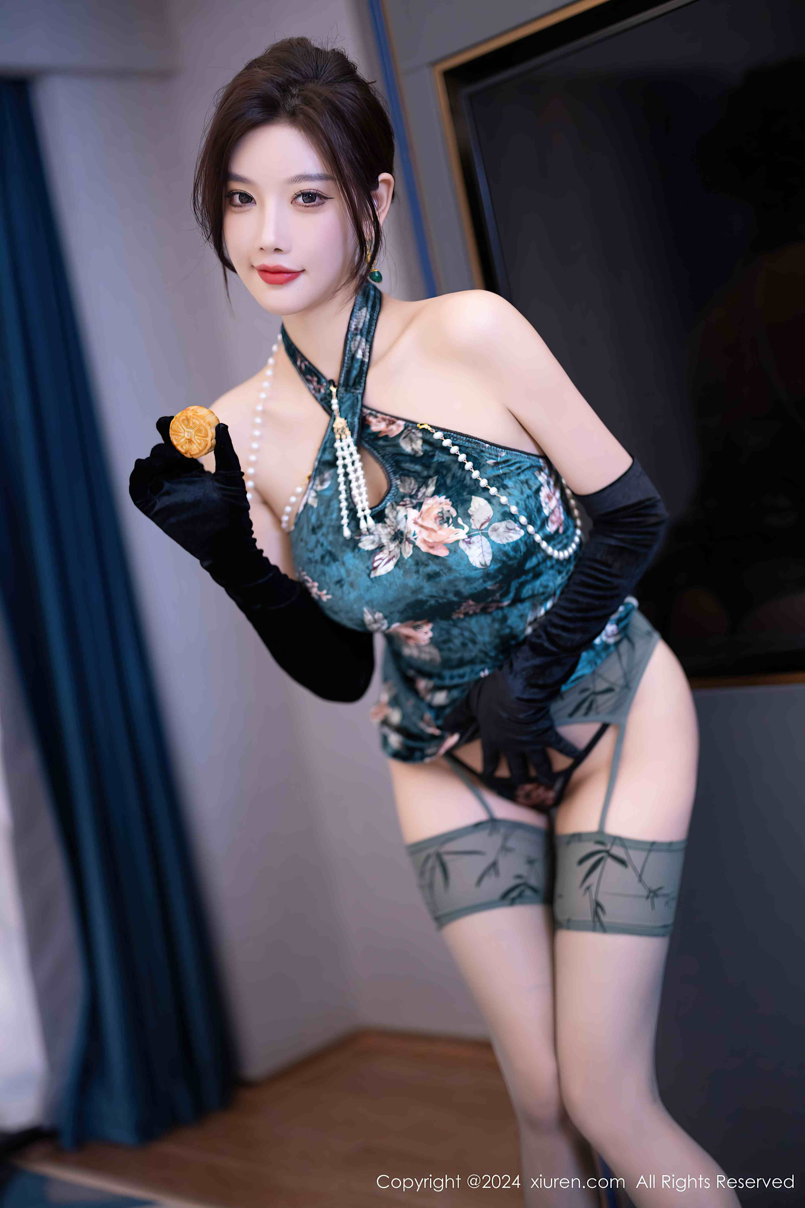 图片[2]-杨晨晨Yome 妖艳旗袍 极致美臀[83+1P／629MB]-影音屋