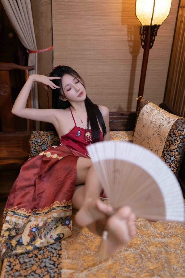 图片[2]-鱼子酱Fish（私拍）- 《新年》极致性感[120P／1GB]-影音屋