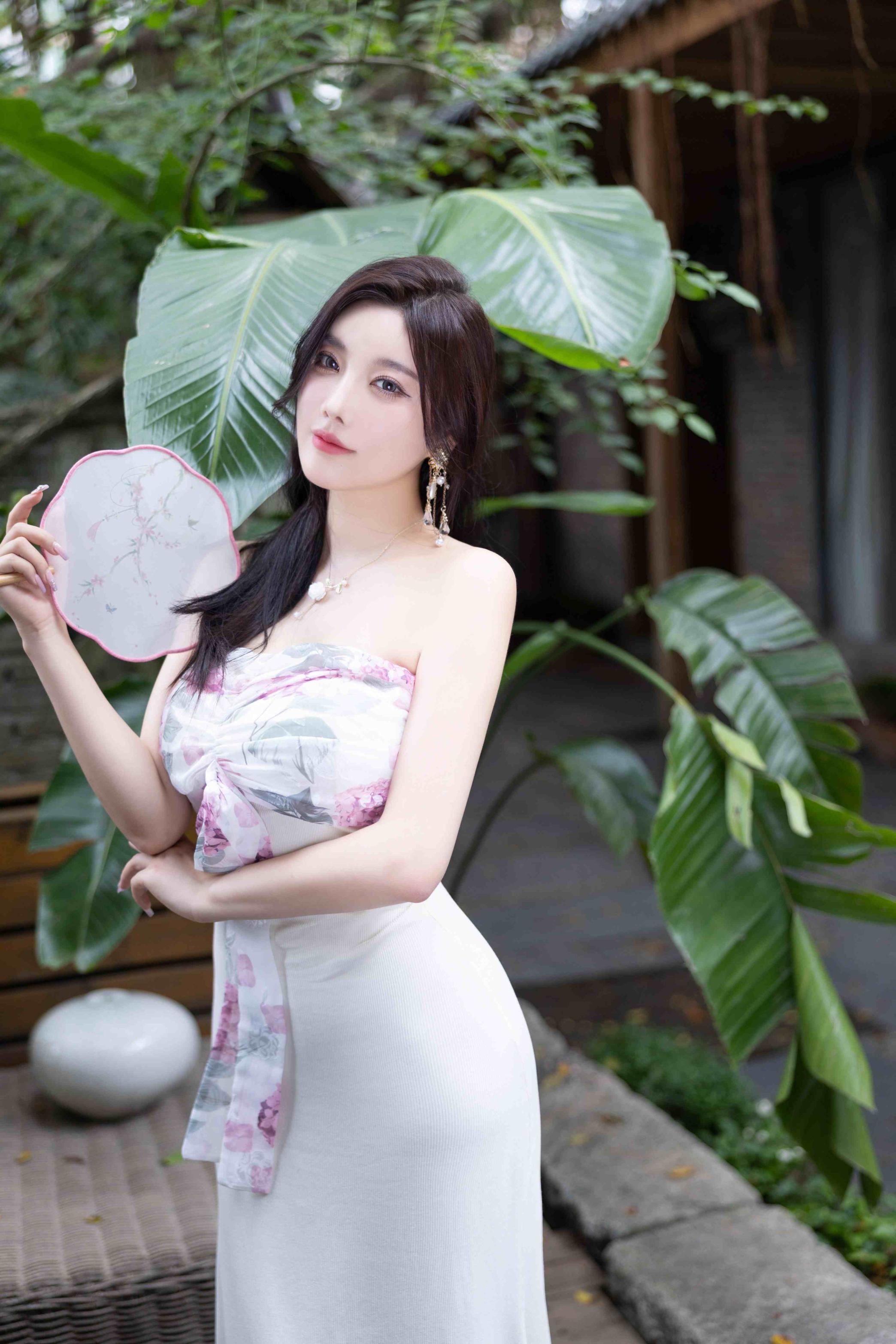 杨晨晨 – 内购无水印 肉色丝袜[98P-653M]-影音屋