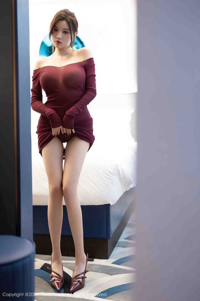 杨晨晨Yome 圆润无比 高级御姐范[82+1P／631MB]-影音屋