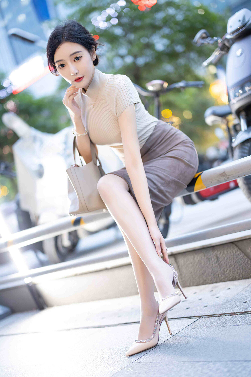 图片[2]-王馨瑶yanni 端庄主妇 风骚人妻[80+1P／723MB]-影音屋