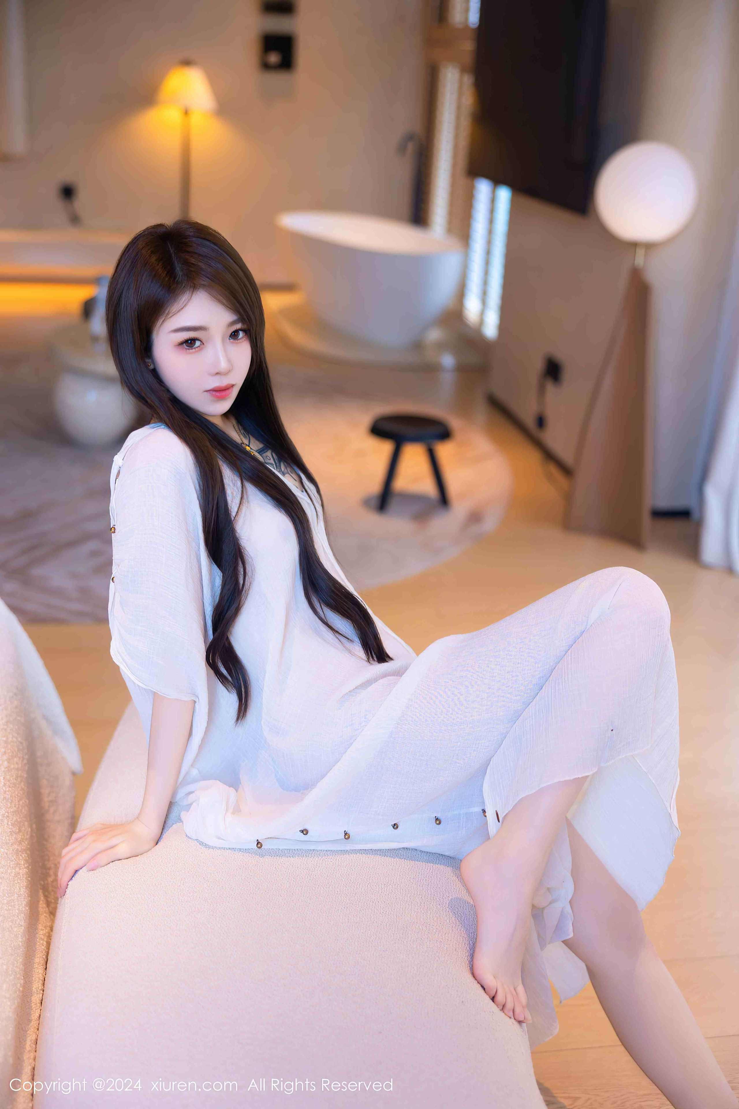 夏竹  玉足 美背 桃臀[83+1P／727MB]-影音屋