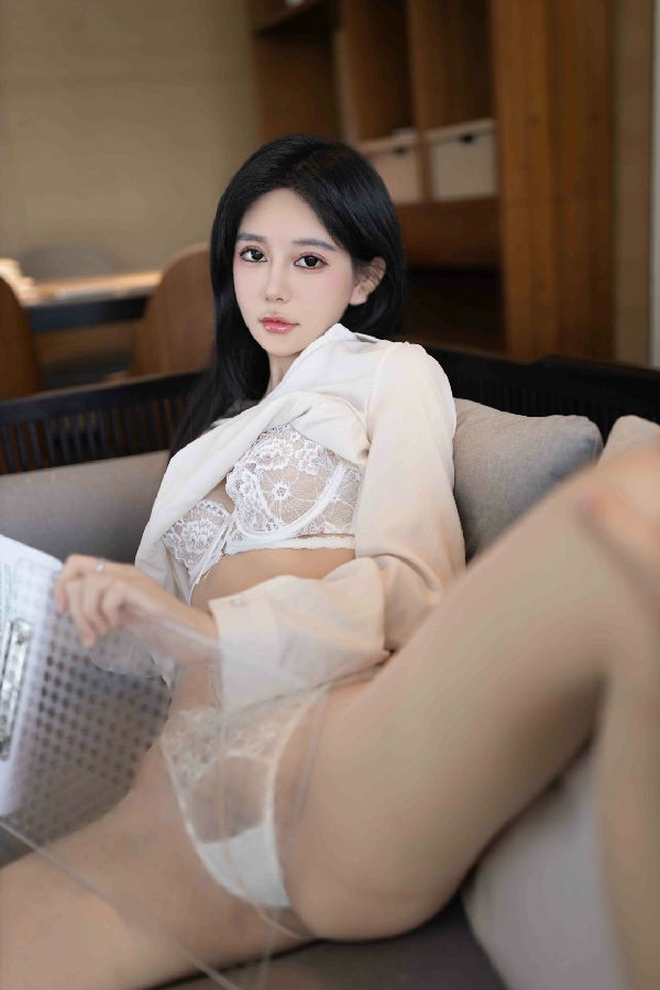 谢小蒽 – 内购私拍无水印 OL吸奶器[100P-3V-980M]-影音屋