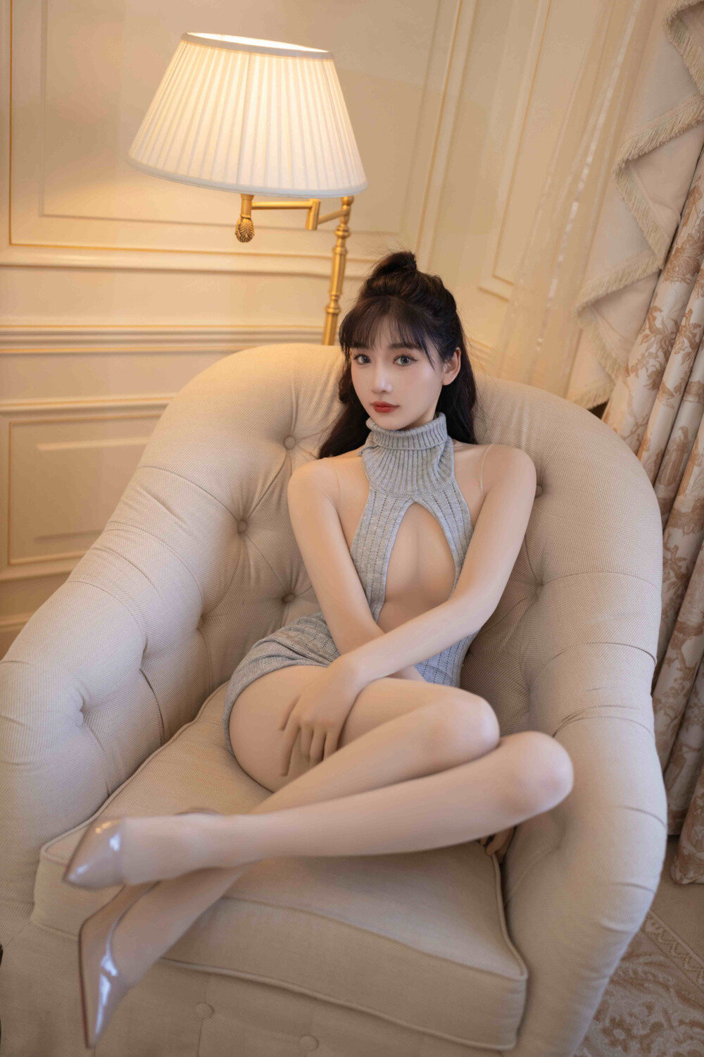陆萱萱 – 肉色连体衣[91P／729MB]-影音屋