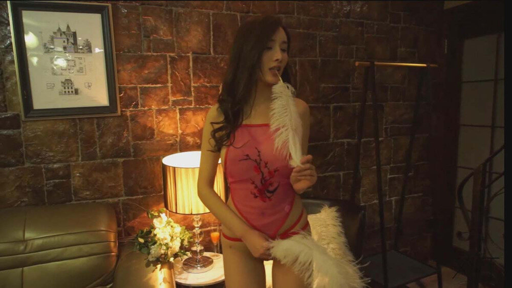 周妍希 – 圆红布兜 视频[1V／821MB]-影音屋