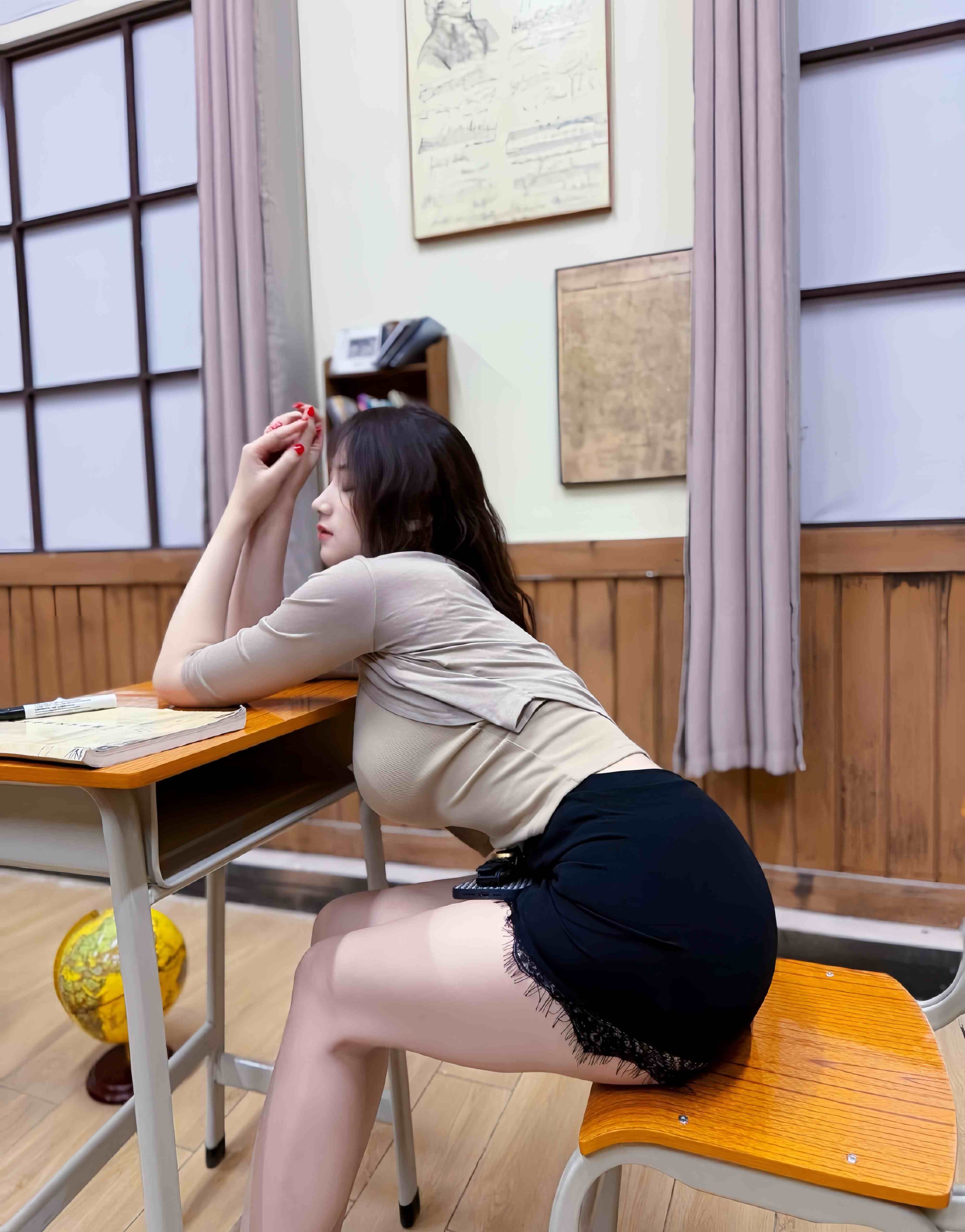 图片[2]-可可西yyy –  私人教师 [33P3V-293MB]-影音屋