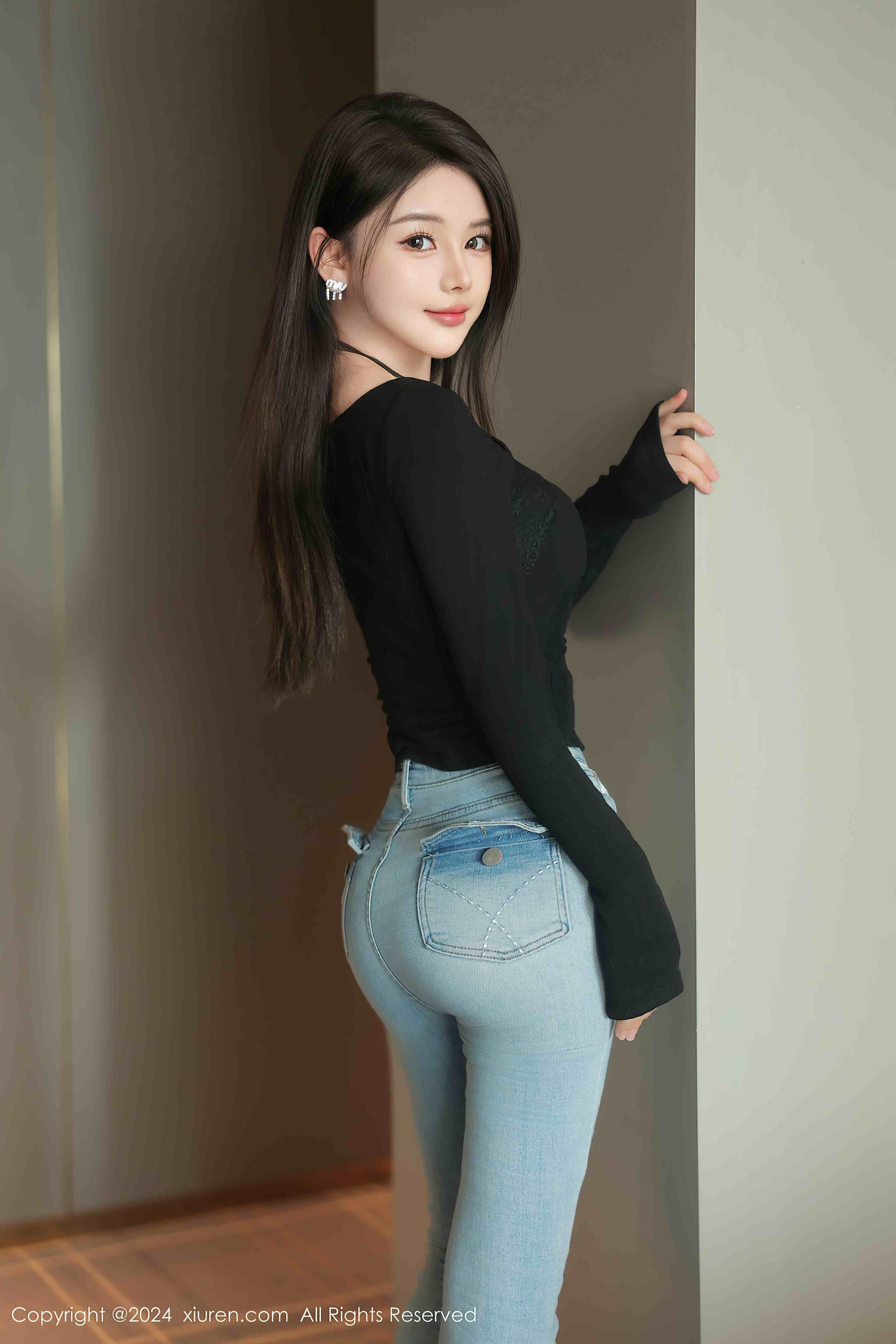 新人 爱酱里 神颜 翘臀美腿[77+1P／701MB]-影音屋