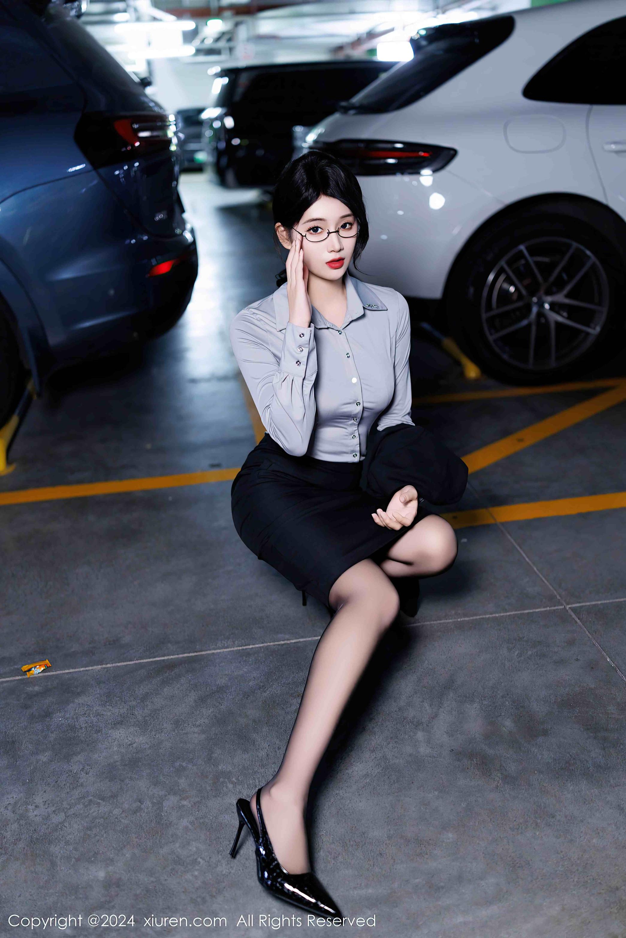 图片[2]-南乔 风骚眼镜妹 停车场玩到家[90+1P／747MB]-影音屋