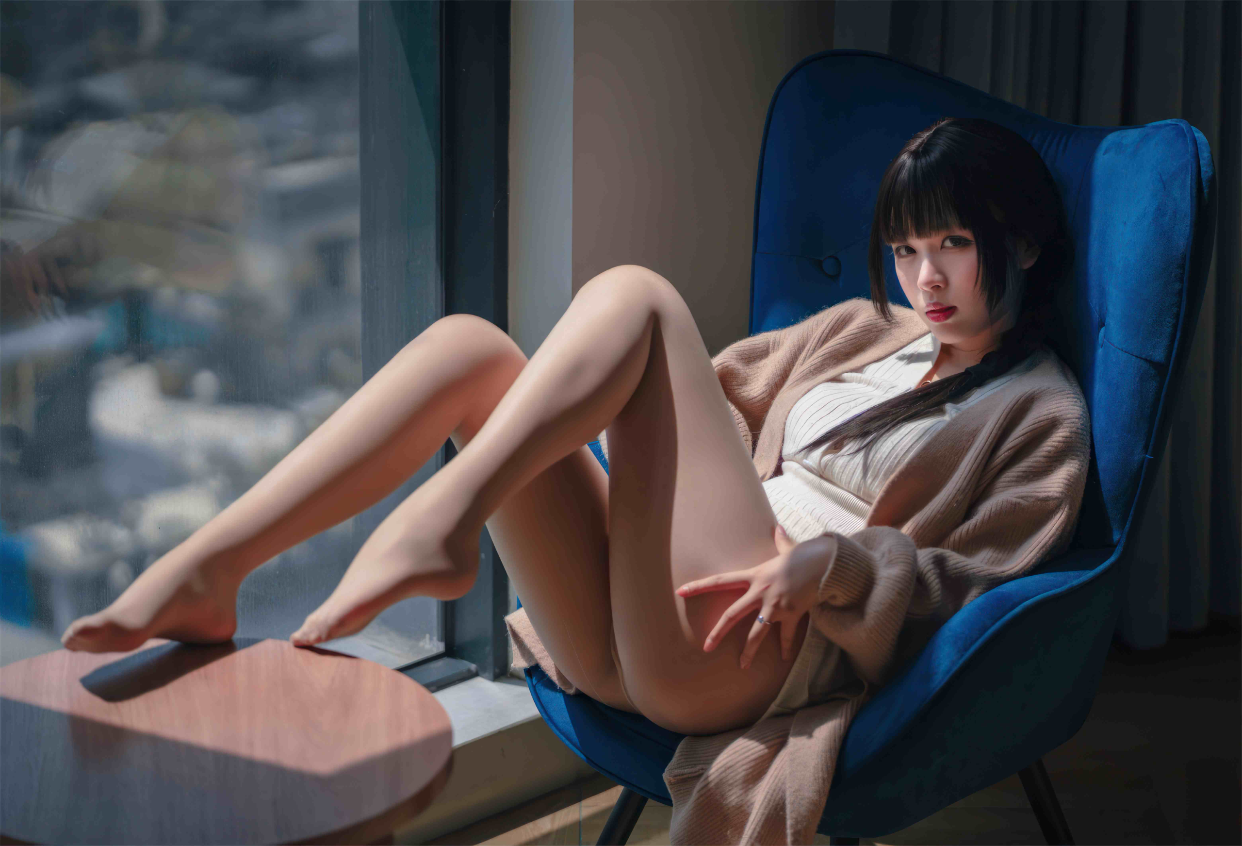 轩萧学姐 – 肉丝家妻 [70P-555MB]-影音屋