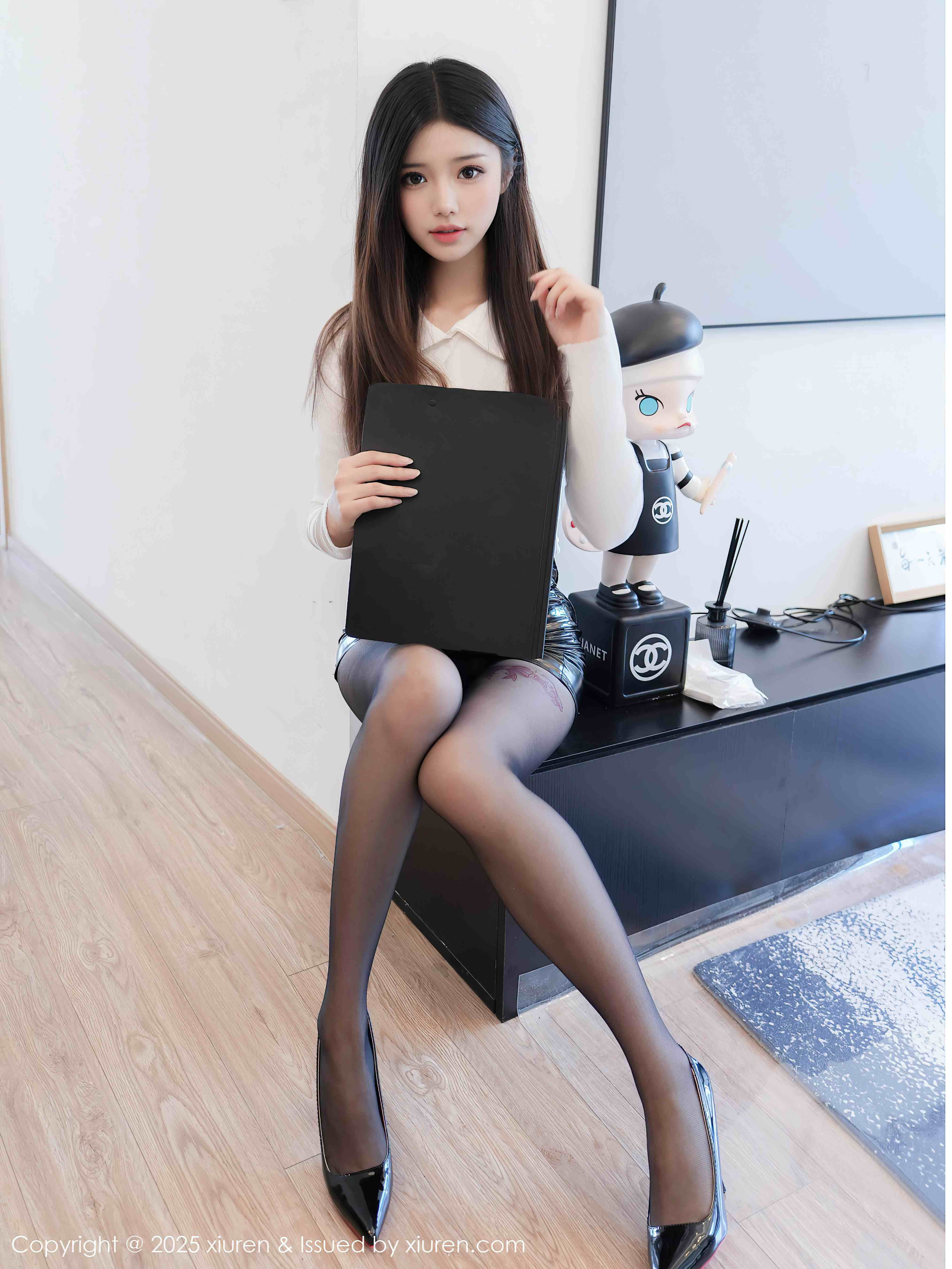 琉璃ww 女秘书汇报工作[80+1P／826MB]-影音屋