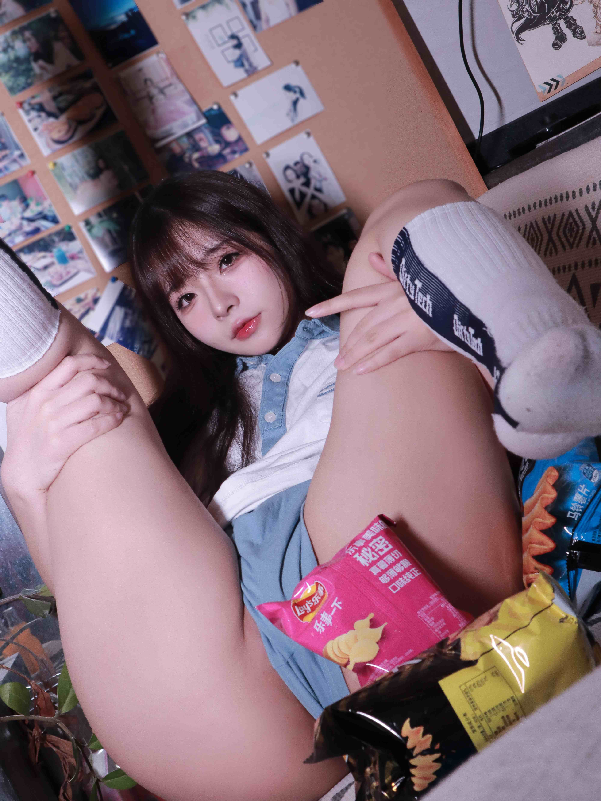 yuuhui玉汇 – 蓝白条少女 Sky & Cloud Girl [81P-801MB]-影音屋