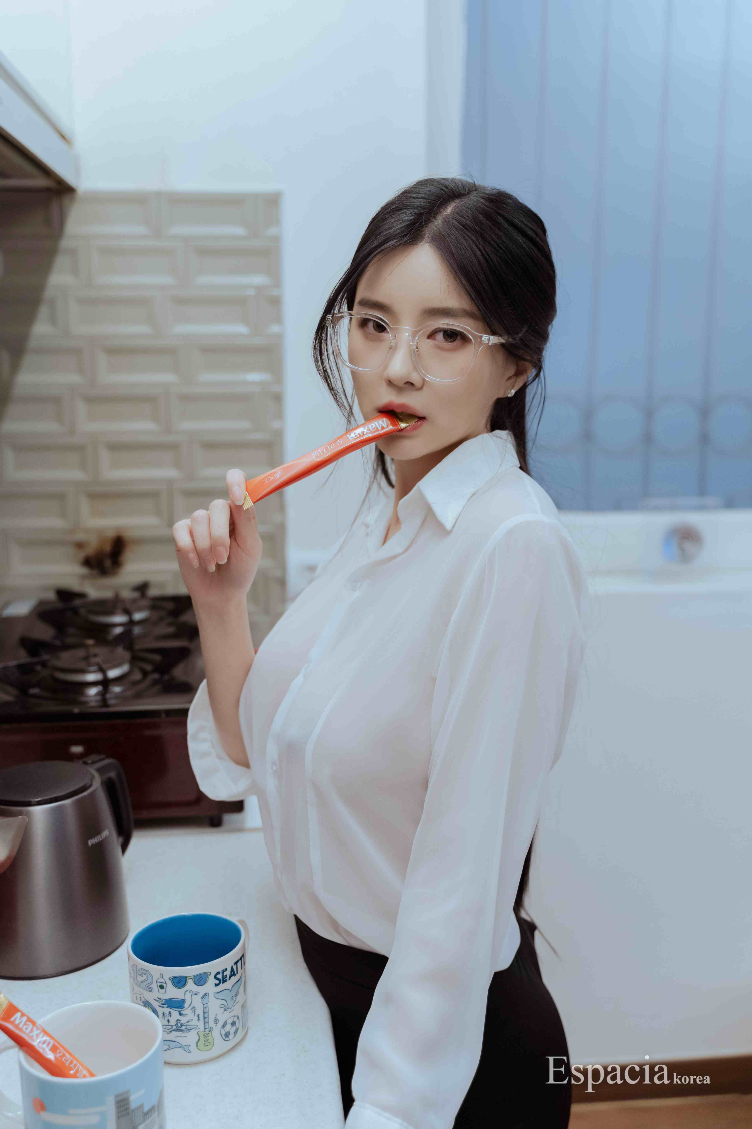 PURM 性感黑丝女秘书[50P-404M]-影音屋