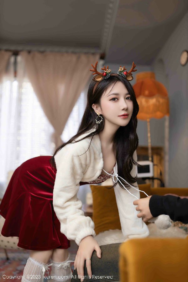 鱼子酱Fish 化身小鹿 情趣白丝圣诞礼物[82P／743MB]-影音屋