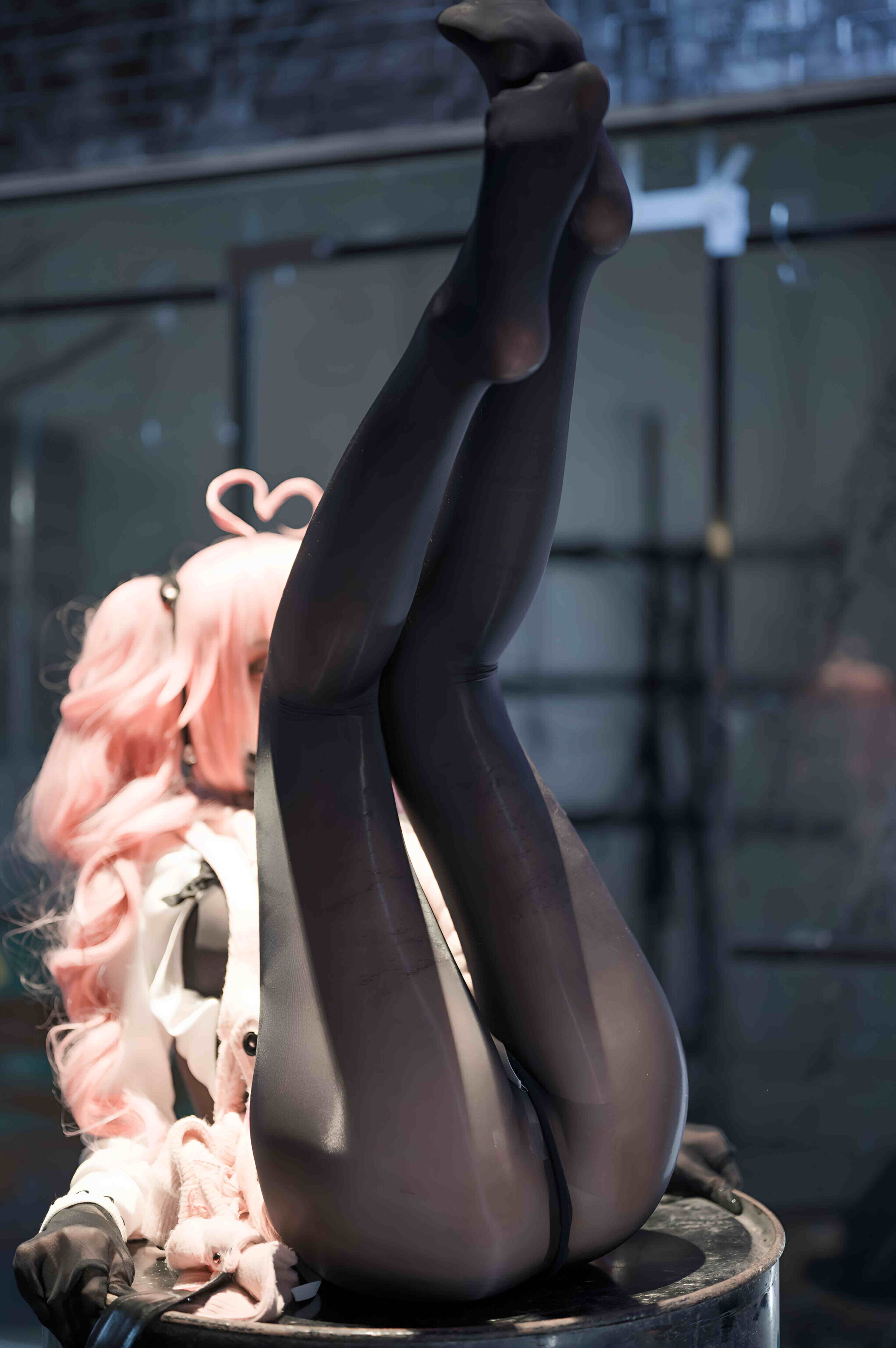 您的蛋蛋 – 交错战线 粉毛卡提娜[93P-671M]-影音屋