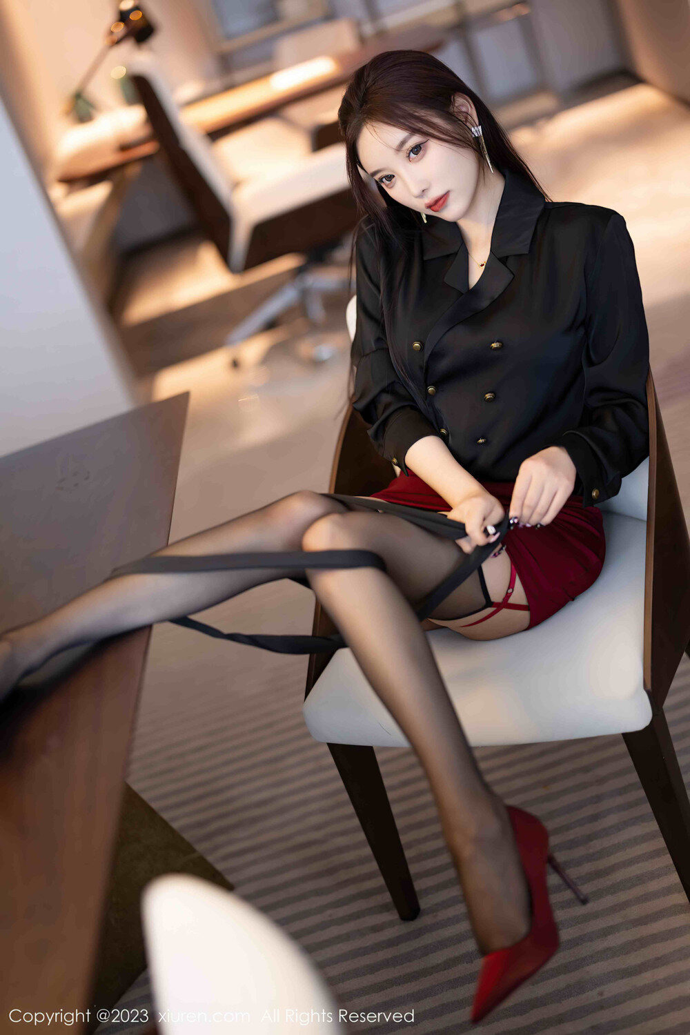 杨晨晨Yome 尤物来袭 美臀黑丝吊袜[81+1P642M]-影音屋