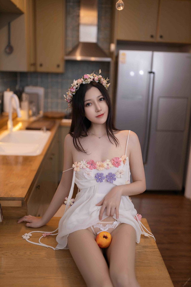 鱼子酱Fish（私拍）- 花的伞[120P／904MB]-影音屋