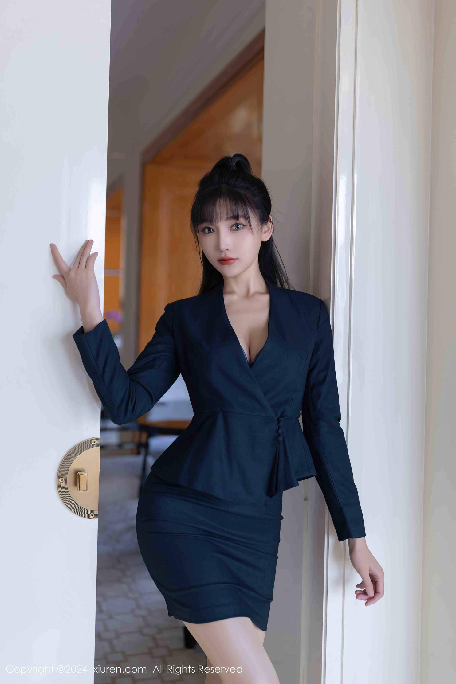 陆萱萱 土豪定制 肉丝职场丽人[80+1P／691MB]-影音屋