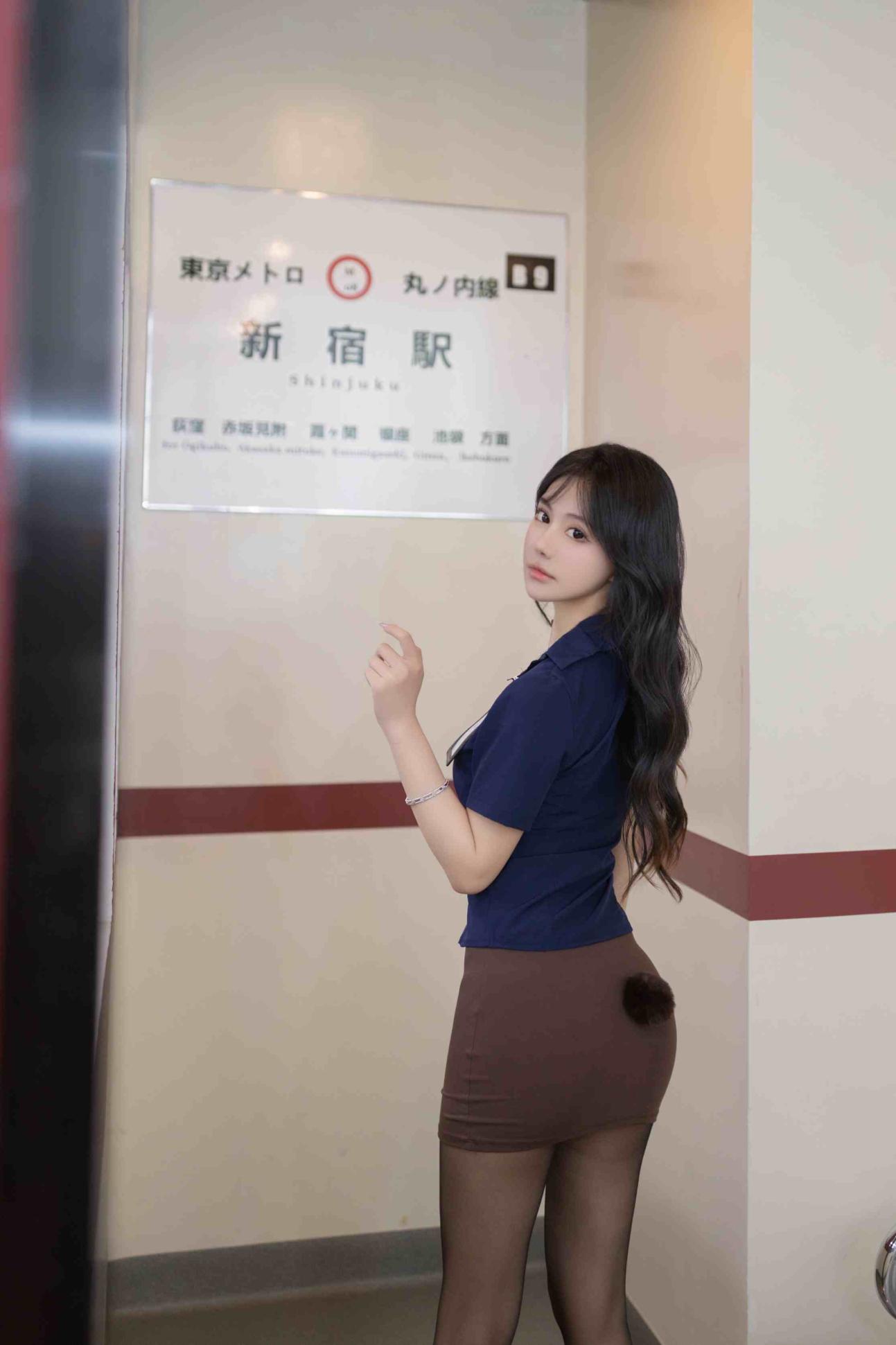 谢小蒽 – 内购无水印 地铁袭击[99P-607MB]-影音屋