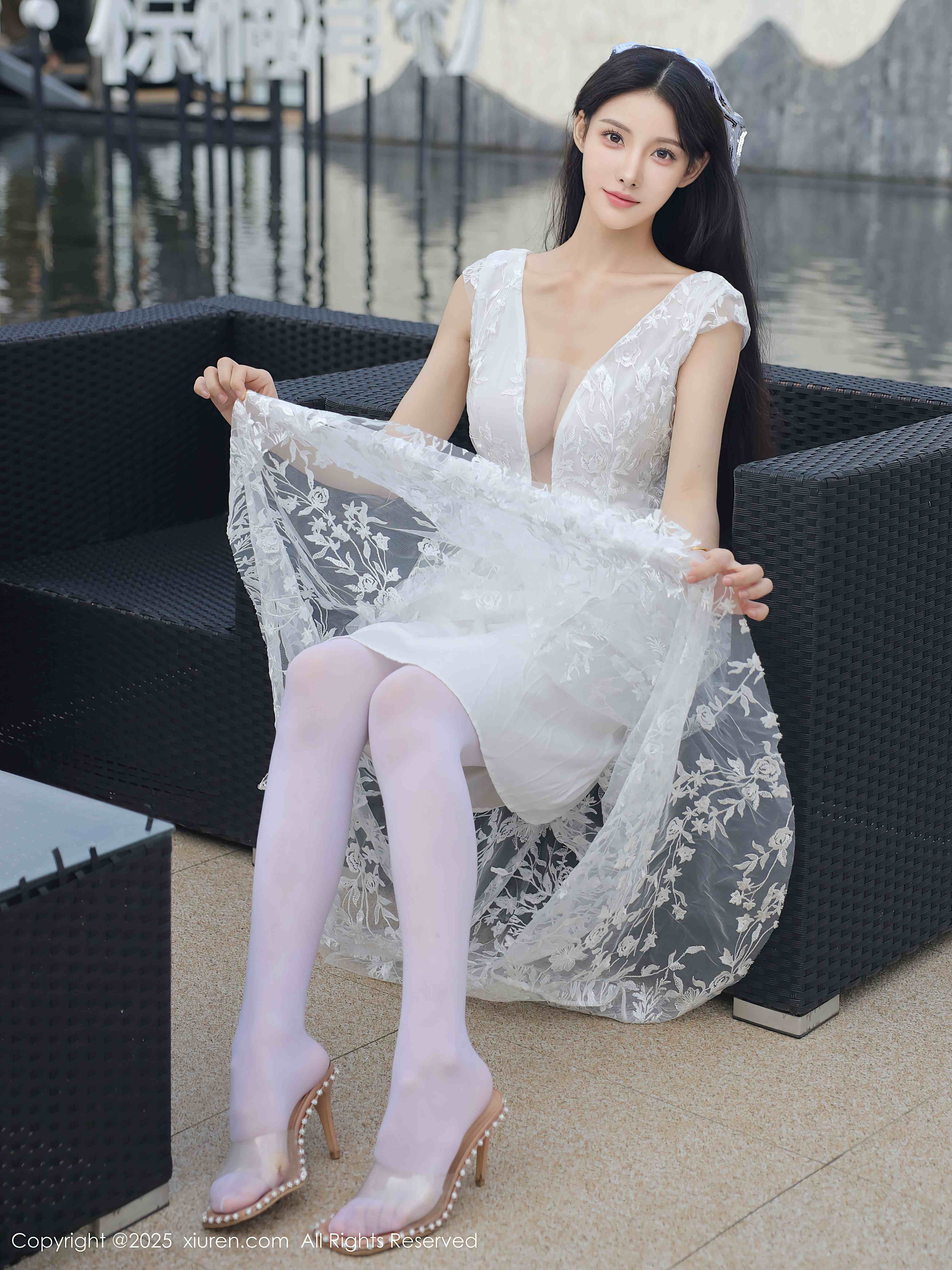 梨霜儿 女神降临[82+1P／932MB]-影音屋