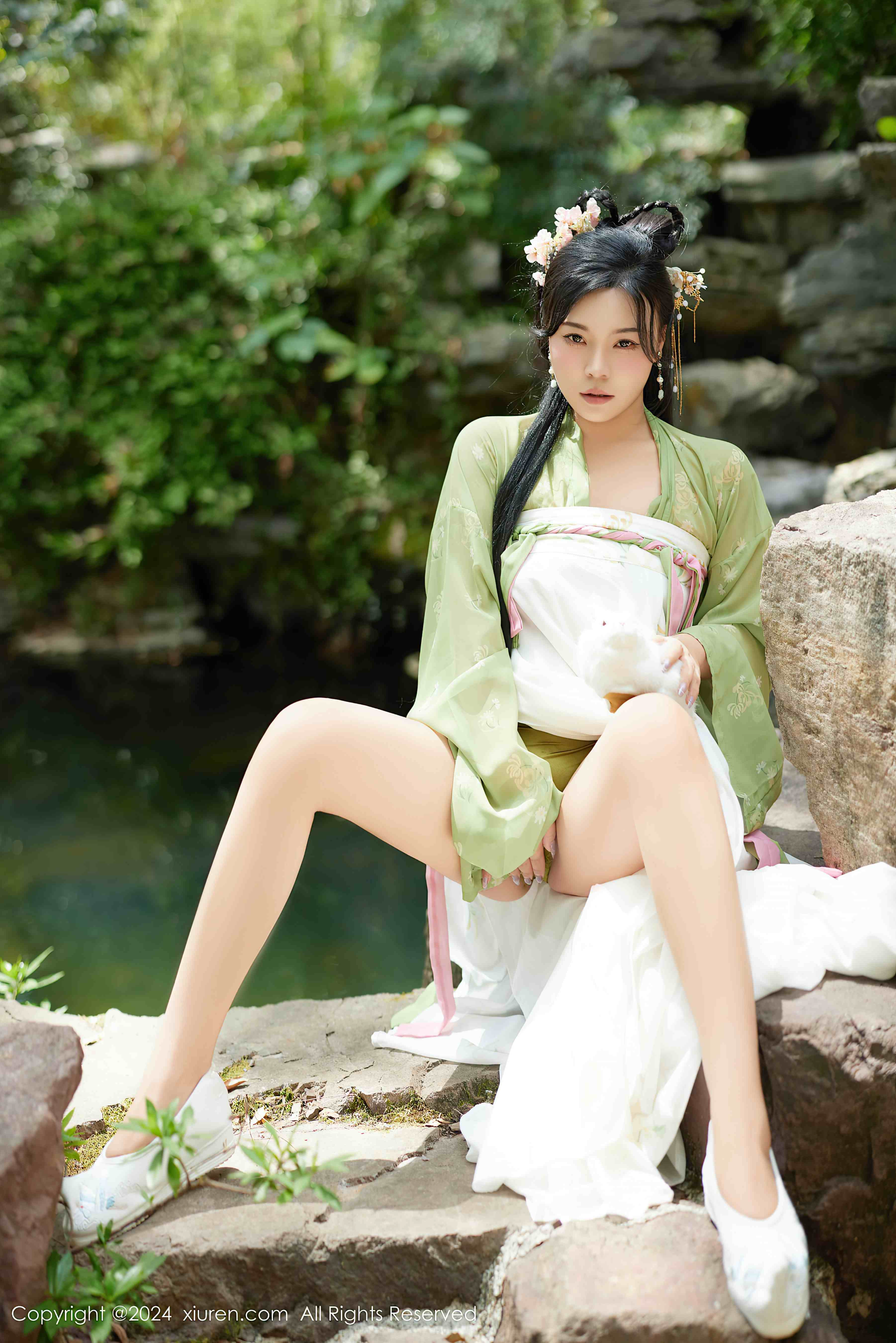 麦田 户外 古风大胆露出[72+1P／737MB]-影音屋