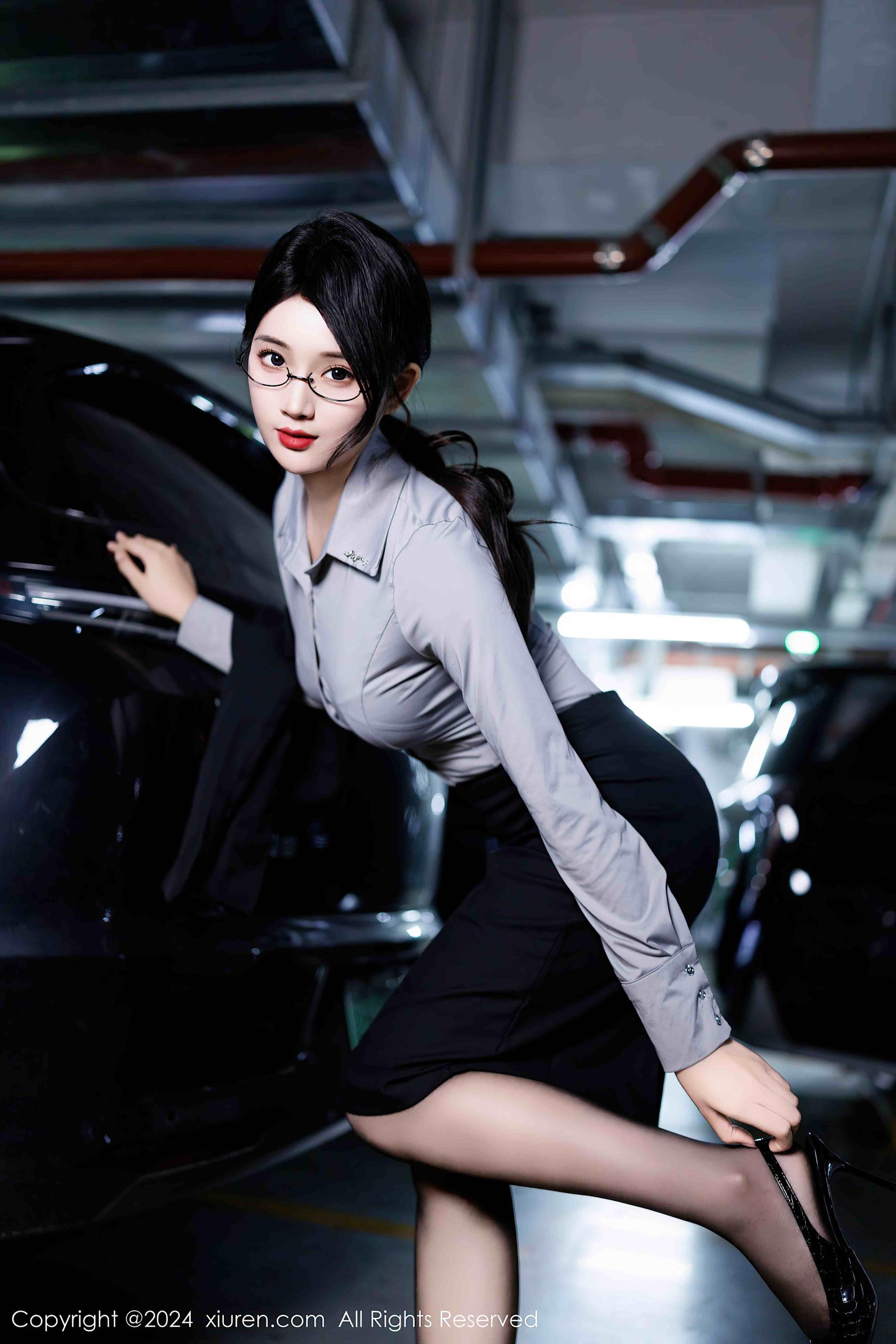 南乔 风骚眼镜妹 停车场玩到家[90+1P／747MB]-影音屋