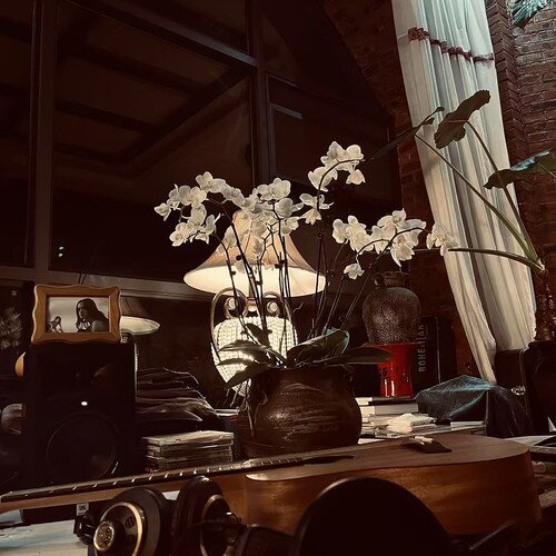 夏天《It's too dark》[320K/MP3][FLAC/分轨][55.8MB]-影音屋