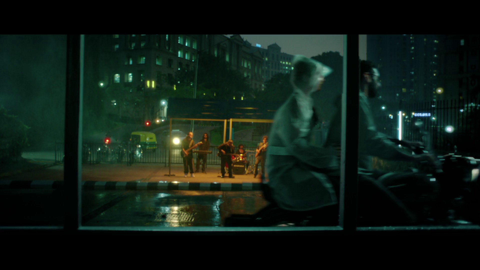 图片[4]-爱在当下[无字片源].Metro.In.Dino.2025.1080p.NF.WEB-DL.DDP.5.1.H.264-DreamHD 6.28GB-影音屋