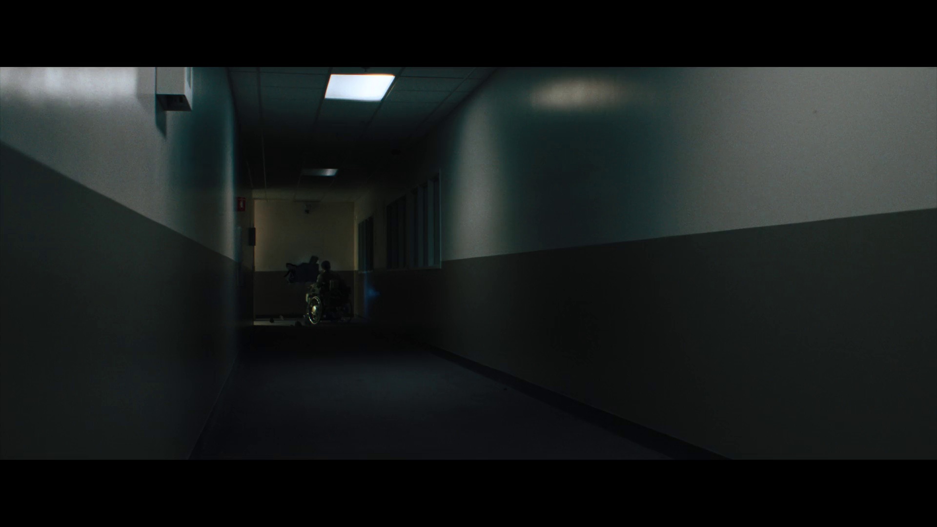 图片[4]-瞬息全宇宙[中文字幕].Everything.Everywhere.All.at.Once.2022.1080p.NF.WEB-DL.DDP.5.1.H.264-DreamHD 5.41GB-影音屋