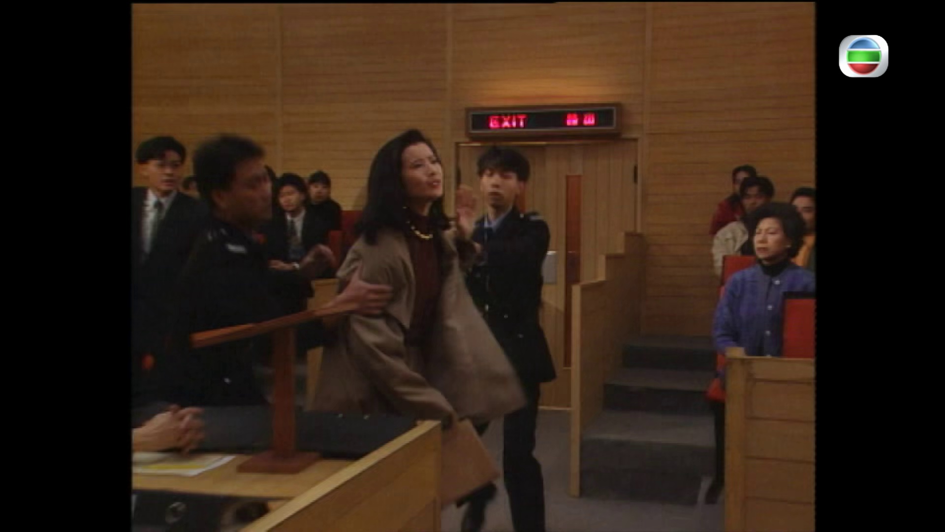 图片[7]-[BT下载][情危夜合花][WEB-MKV/2.46GB][无字片源][1080P][H265编码][流媒体][PandaQT]-影音屋