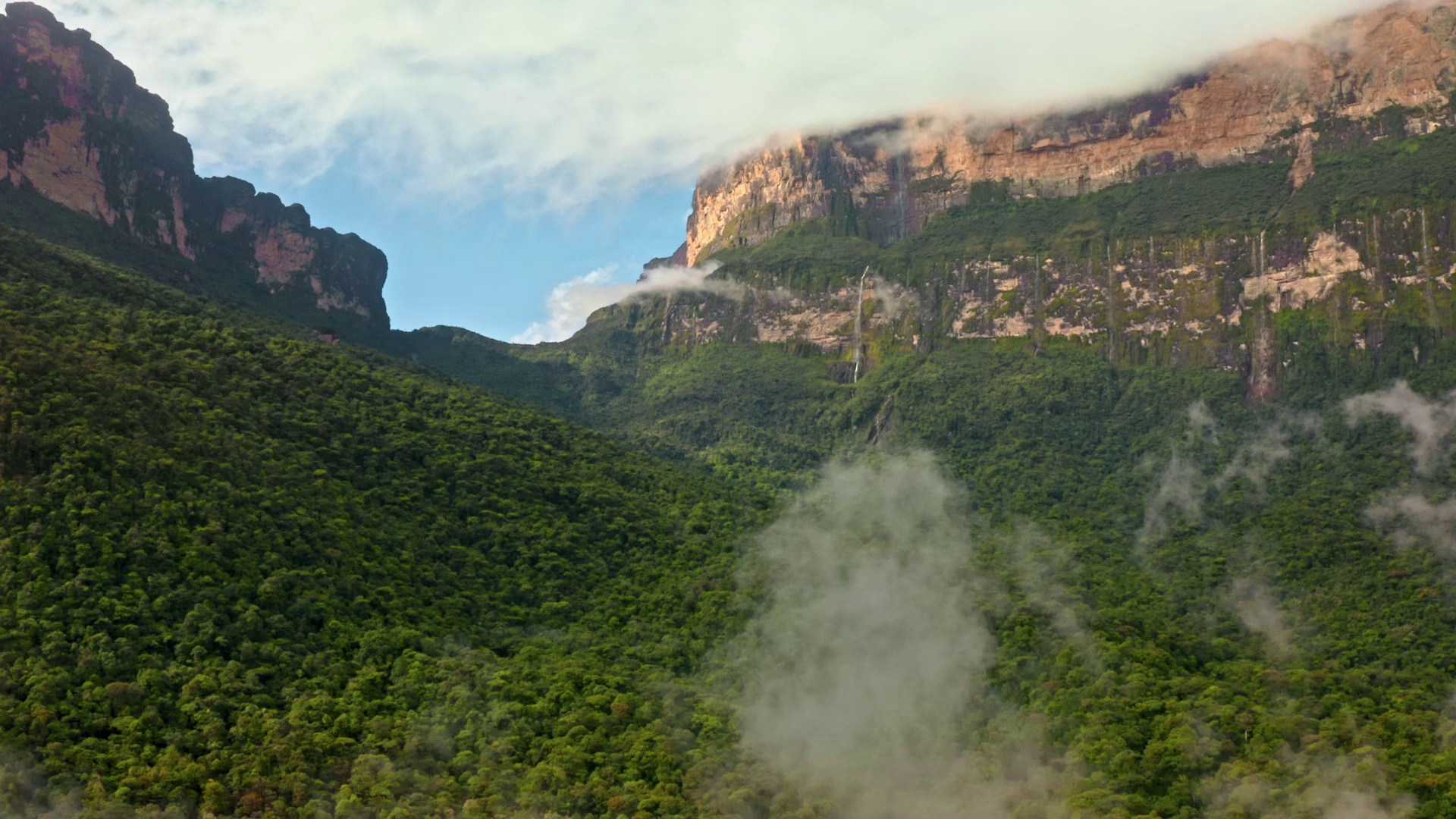 图片[2]-[BT下载][探险家：攀登特普伊山脉][WEB-MKV/3.31GB][国英多音轨/简繁英字幕][1080P][流媒体][PandaQT]-影音屋