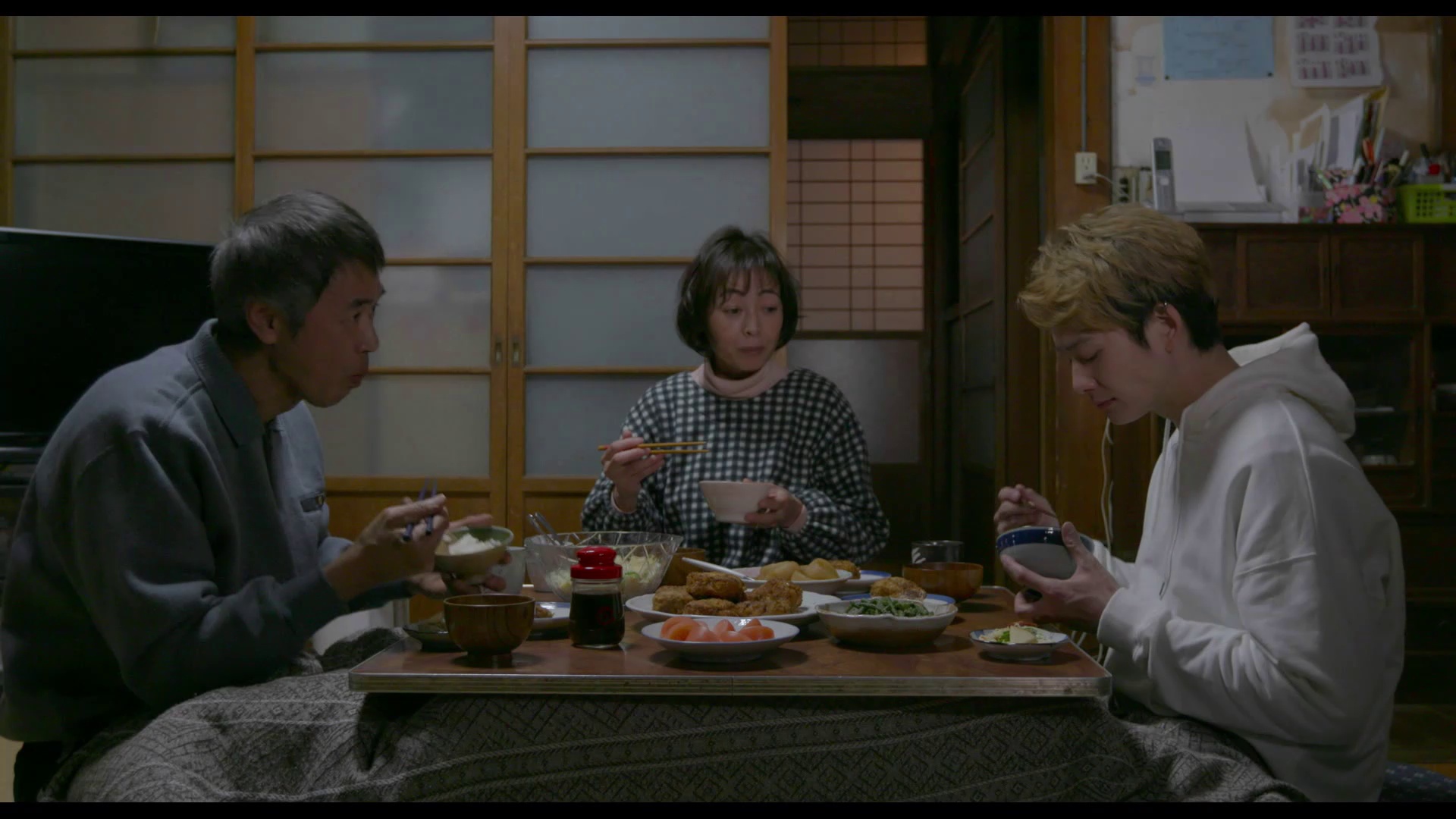 图片[2]-[BT下载][家族的故事][WEB-MKV/2.32GB][简繁英字幕][1080P][流媒体][DreamHD]-影音屋