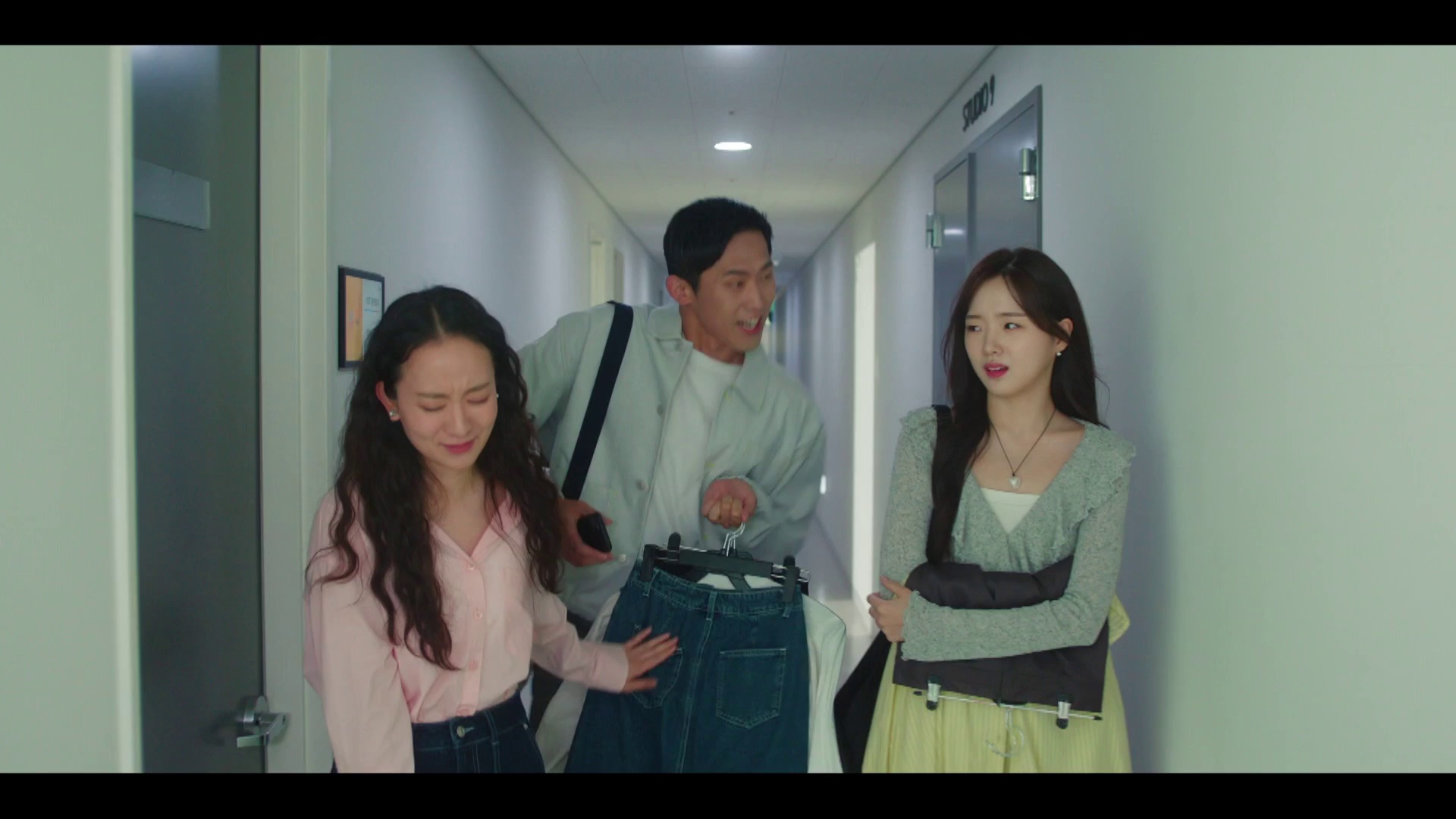 图片[5]-[BT下载][不可能的婚礼][全12集][WEB-MKV/43.04G][中文字幕][1080P][流媒体][BlackTV]-影音屋