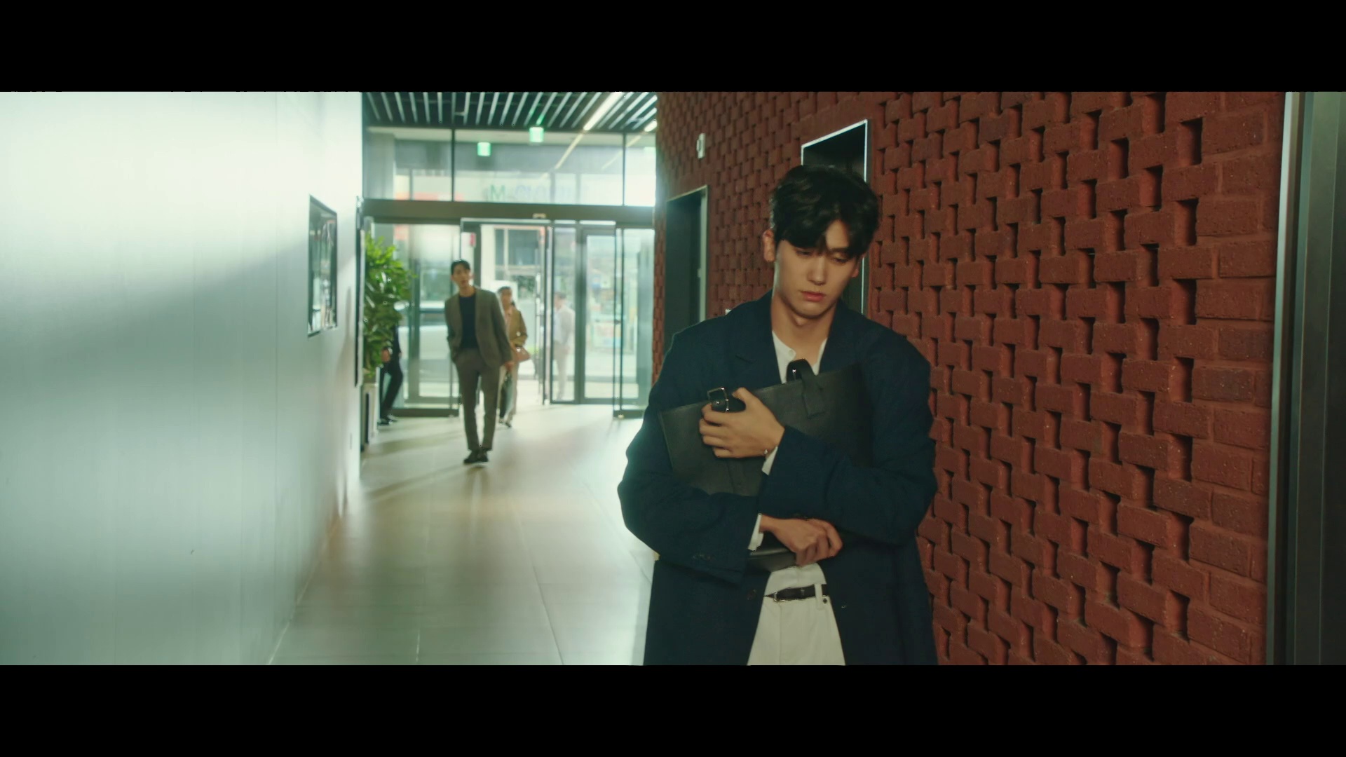 图片[4]-[BT下载][低谷医生][全16集][WEB-MKV/32.36G][中文字幕][1080P][流媒体][ZeroTV]-影音屋