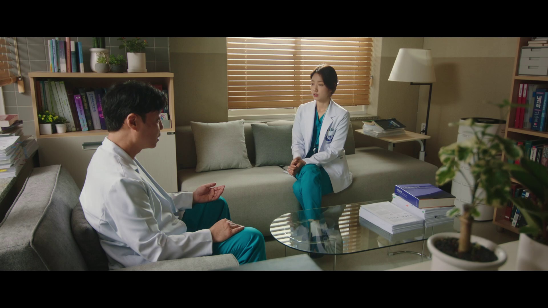 图片[5]-[BT下载][低谷医生][全16集][WEB-MKV/32.36G][中文字幕][1080P][流媒体][ZeroTV]-影音屋