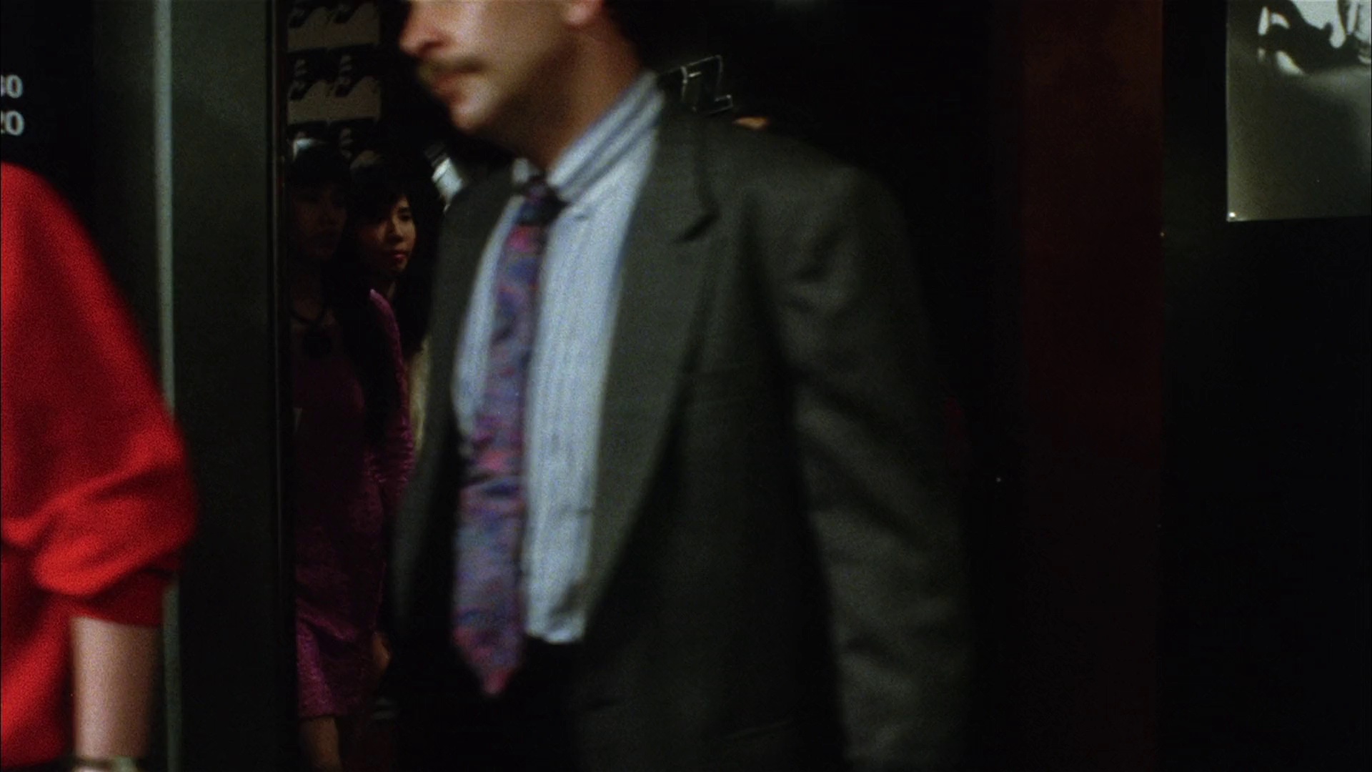 图片[4]-咖喱辣椒[国语配音/中文字幕].Curry.and.Pepper.1990.1080p.DSNP.WEB-DL.AAC2.0.H.264-PandaQT 5.74GB-影音屋