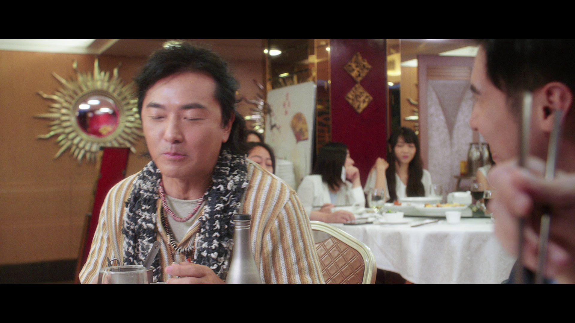图片[2]-深宵闪避球[国语配音/中文字幕].Life.Must.Go.On.2022.1080p.DSNP.WEB-DL.DDP5.1.H264-PandaQT 4.16GB-影音屋